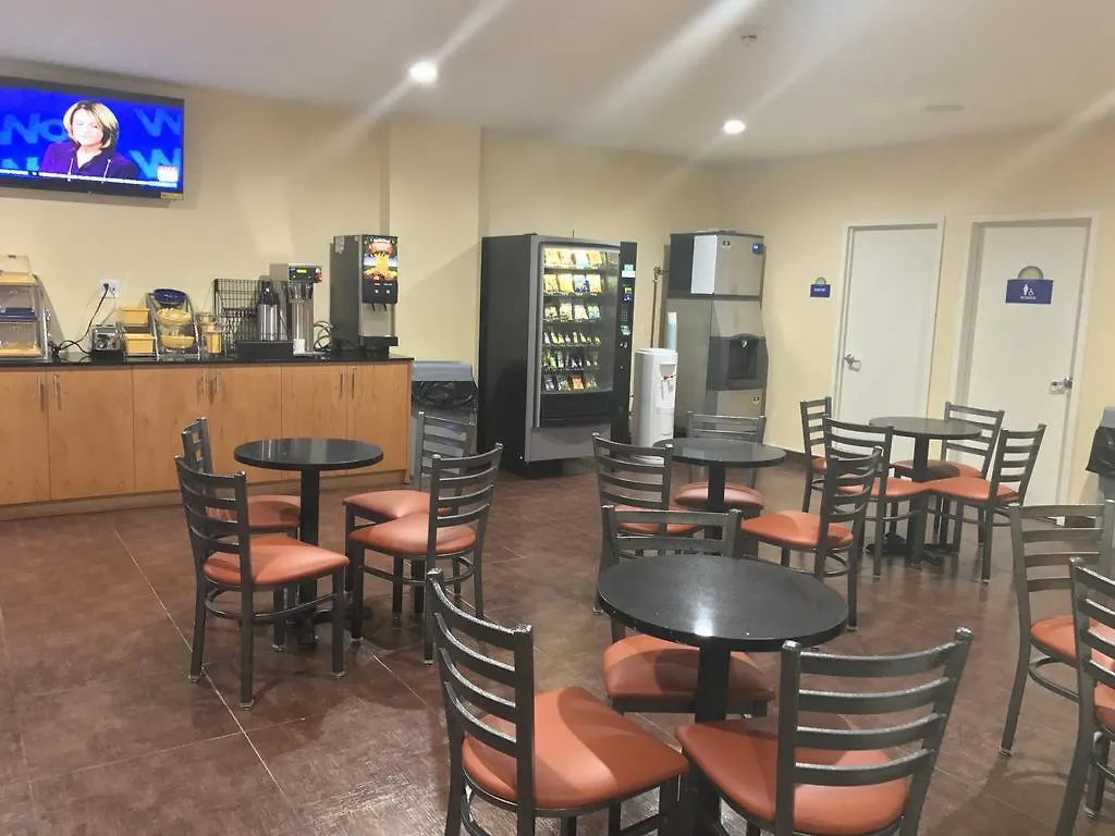 Days Inn By Wyndham Brooklyn Crown Heights New York Hotel